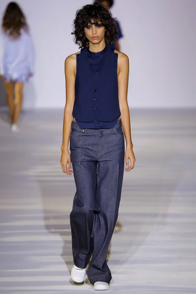 Look 28